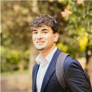 Sono uno studente di 5 liceo estremamente bravo con l inglese